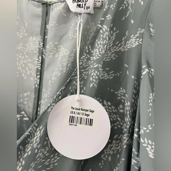 NWT Princess Polly ‘Louie’ Sage Green Floral Tie Waist Ruffle Romper- Size 8 - Picture 7 of 7